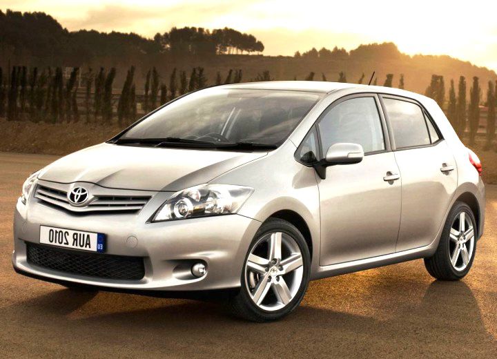 TOYOTA AURIS MANUALE Diesel